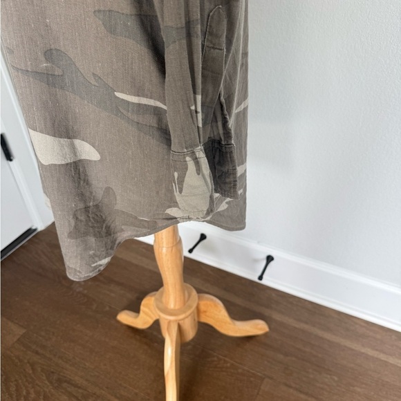 Rails Lennon Camo Linen Blend ButtonDown Shirt DressGray Long Sleeve Size M - Picture 7 of 13